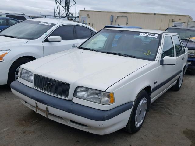 YV1LS5548V1392107 - 1997 VOLVO 850 WHITE photo 2