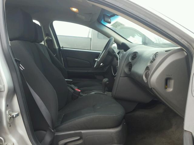 2G2WP552661252575 - 2006 PONTIAC GRAND PRIX SILVER photo 5