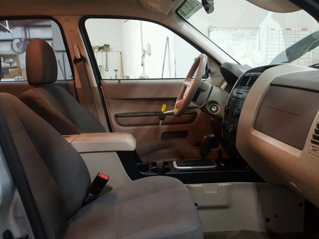 1FMCU9C78AKC72697 - 2010 FORD ESCAPE XLS GRAY photo 5