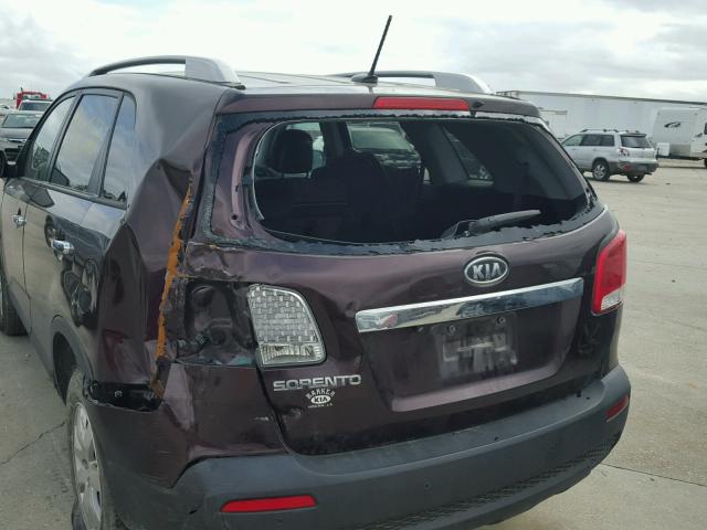 5XYKT4A16BG162100 - 2011 KIA SORENTO BA PURPLE photo 9