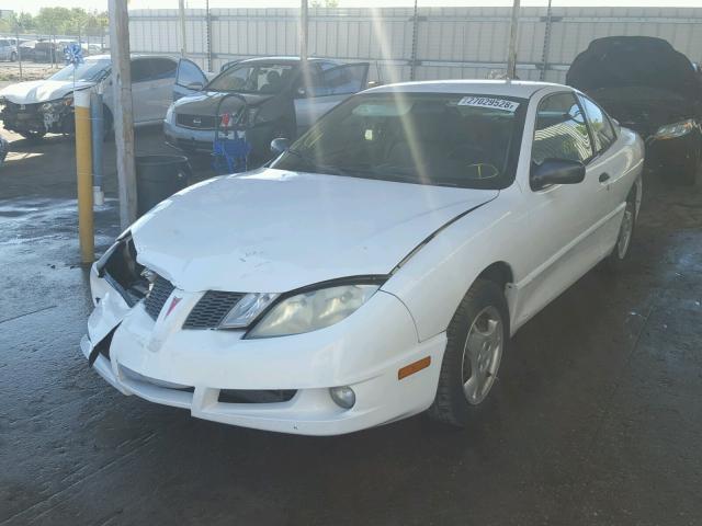 1G2JB12F247260598 - 2004 PONTIAC SUNFIRE WHITE photo 2