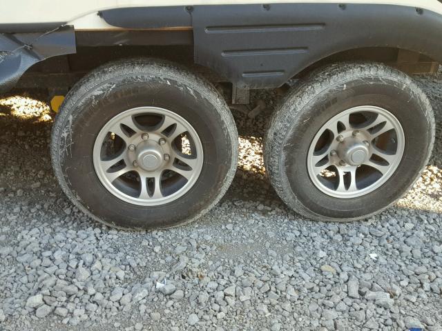 4YDT21020FB451986 - 2015 OUTB TRAVEL TRL 白色 照片 8