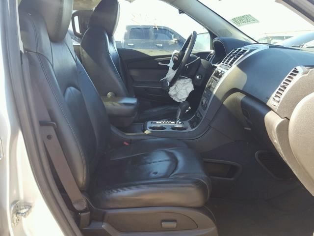 1GKLRMED7AJ106225 - 2010 GMC ACADIA SLT ვერცხლისფერი ფოტო 5