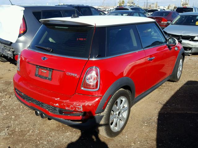 WMWSV3C55BTY15294 - 2011 MINI COOPER S RED photo 4