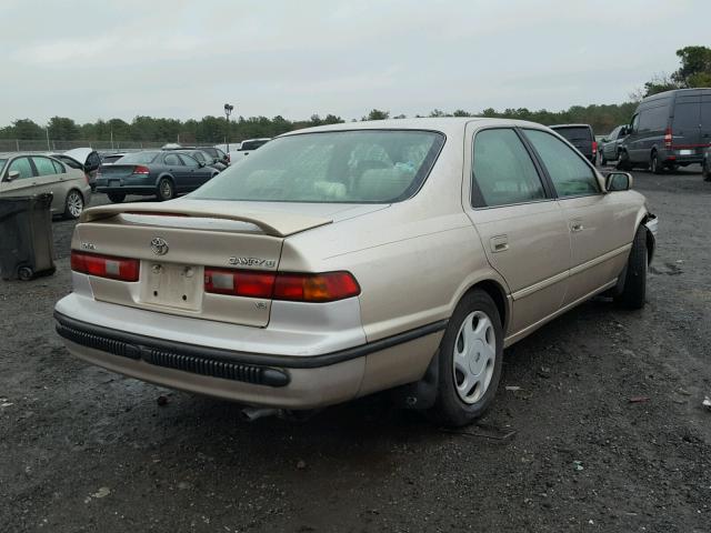 4T1BF28K7XU932543 - 1999 TOYOTA CAMRY LE GOLD photo 4