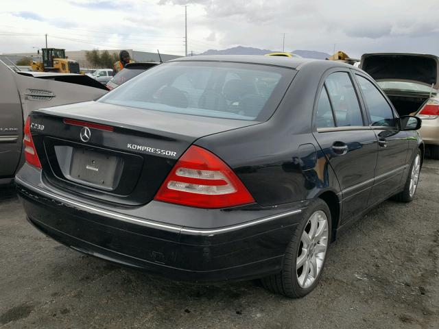 WDBRF40J24A556699 - 2004 MERCEDES-BENZ C 230K SPO BLACK photo 4