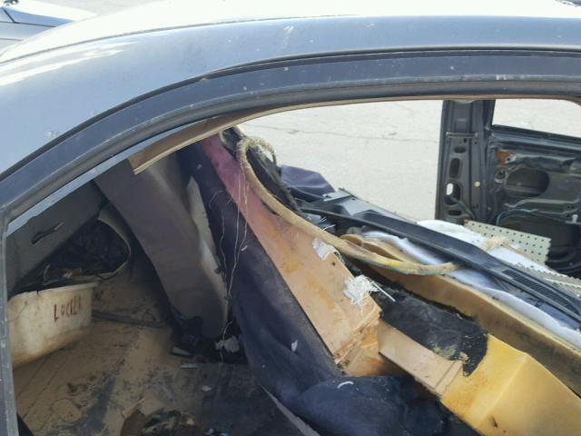 JTDBE32K320097417 - 2002 TOYOTA CAMRY LE GRAY photo 6