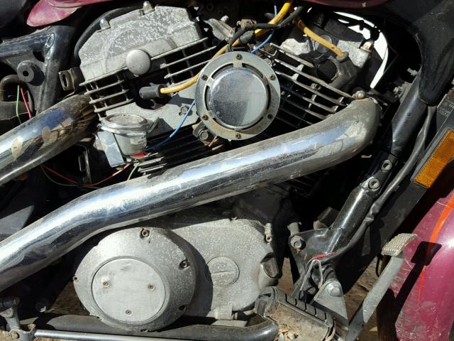 1HFSC1801HA204750 - 1987 HONDA VT1100 C BURGUNDY photo 7