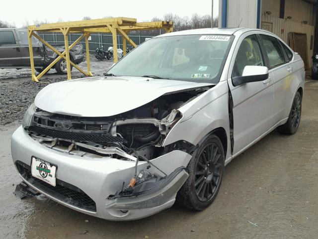 1FAHP3GN7AW125650 - 2010 FORD FOCUS SES SILVER photo 2