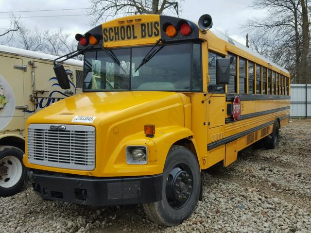 4UZAAXDC54CM63802 - 2004 FREIGHTLINER CHASSIS FS YELLOW photo 2