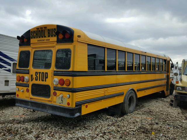 4UZAAXDC54CM63802 - 2004 FREIGHTLINER CHASSIS FS YELLOW photo 4