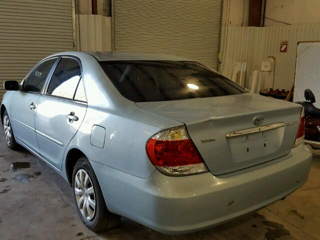 4T1BE32K55U563020 - 2005 TOYOTA CAMRY LE BLUE photo 3