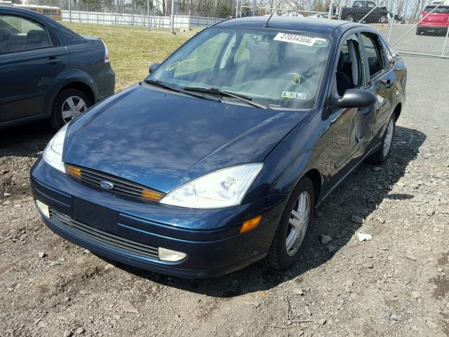 1FAFP34311W221137 - 2001 FORD FOCUS SE BLUE photo 2