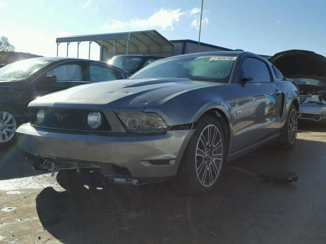 1ZVBP8CH6A5102263 - 2010 FORD MUSTANG GT GRAY photo 2