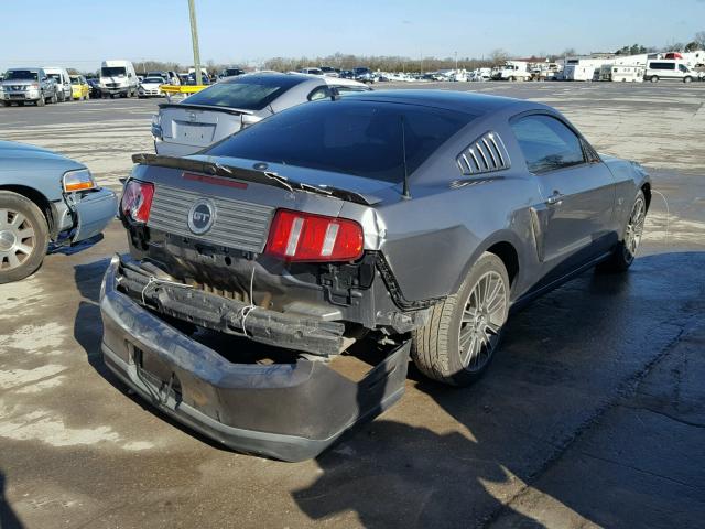 1ZVBP8CH6A5102263 - 2010 FORD MUSTANG GT GRAY photo 4