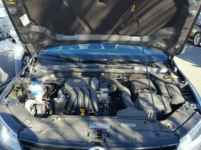 3VW2K7AJ9EM316257 - 2014 VOLKSWAGEN JETTA BASE 灰色 照片 7