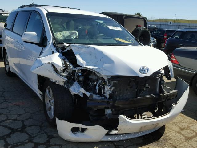 5TDKK3DC7CS210721 - 2012 TOYOTA SIENNA LE WHITE photo 1