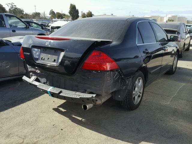 1HGCM56317A160796 - 2007 HONDA ACCORD SE BLACK photo 4