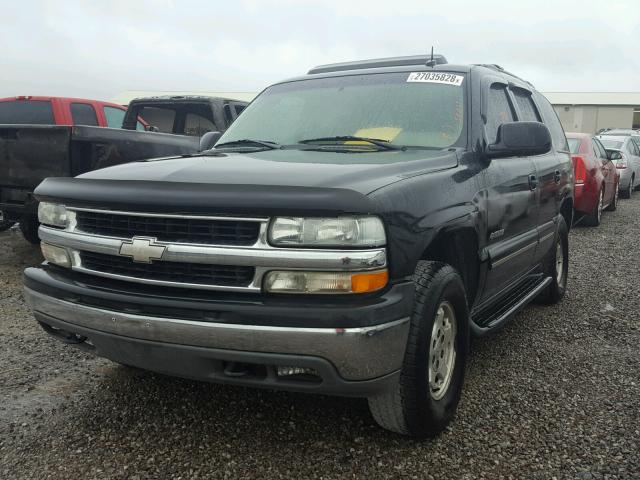 1GNEC13Z52J307603 - 2002 CHEVROLET TAHOE C150 BLACK photo 2