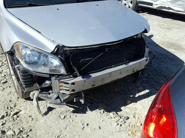 1G1ZE5E10BF366198 - 2011 CHEVROLET MALIBU LTZ SILVER photo 9