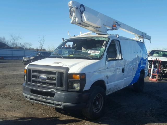 1FTSE3EL5ADA98404 - 2010 FORD ECONOLINE WHITE photo 2