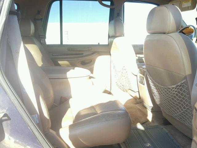 5LMFU28L4WLJ01342 - 1998 LINCOLN NAVIGATOR BLUE photo 6