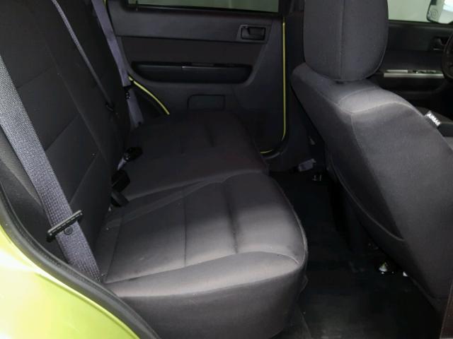 1FMCU0DG9CKA71033 - 2012 FORD ESCAPE XLT GREEN photo 6