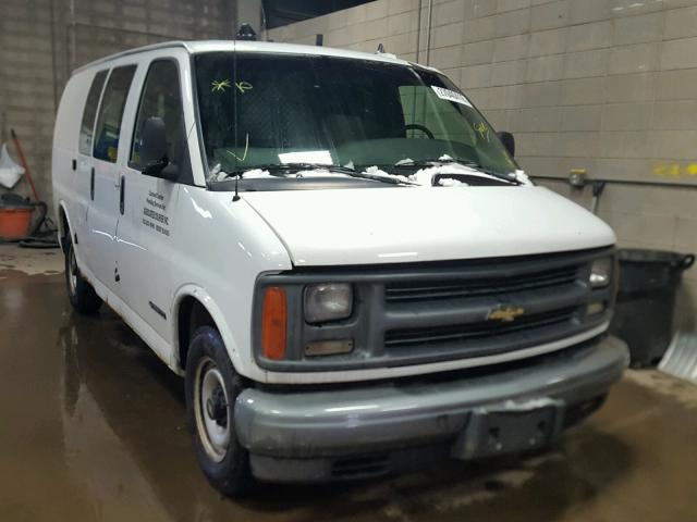 1GCFG25W321157839 - 2002 CHEVROLET EXPRESS G2 WHITE photo 1