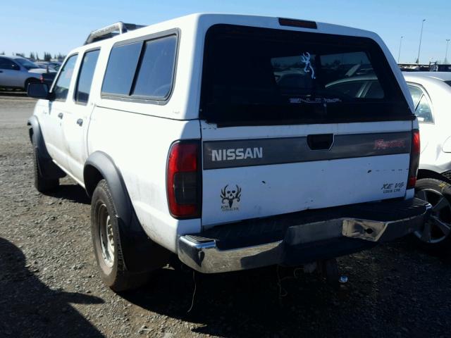 1N6ED27T7YC394075 - 2000 NISSAN FRONTIER C WHITE photo 3