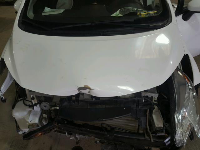 3N1CE2CP8GL377534 - 2016 NISSAN VERSA NOTE WHITE photo 7