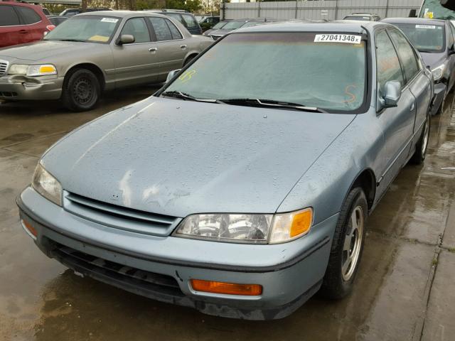 1HGCD563XSA077179 - 1995 HONDA ACCORD LX BLUE photo 2