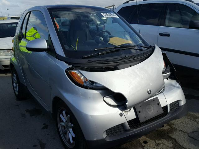 WMEEJ31X58K121981 - 2008 SMART FORTWO SILVER photo 1