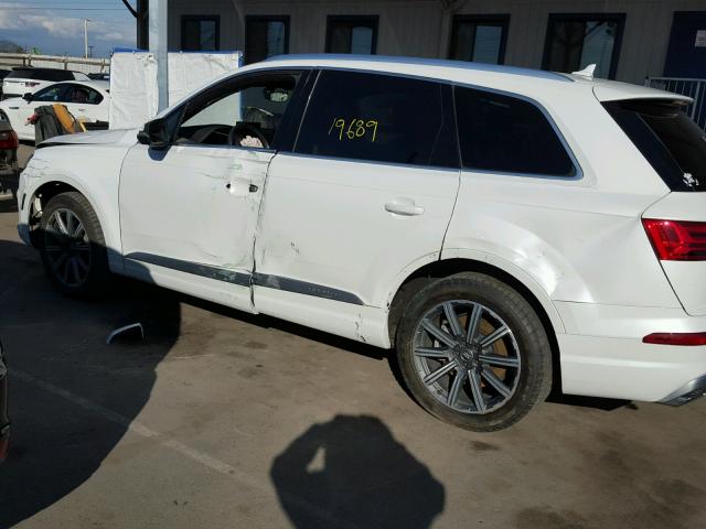 WA1AAAF73HD011195 - 2017 AUDI Q7 PREMIUM WHITE photo 9