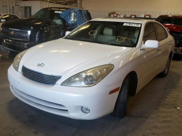 JTHBA30G855132081 - 2005 LEXUS ES 330 WHITE photo 2