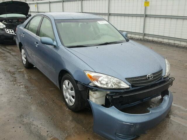 4T1BE32K02U638086 - 2002 TOYOTA CAMRY LE BLUE photo 1