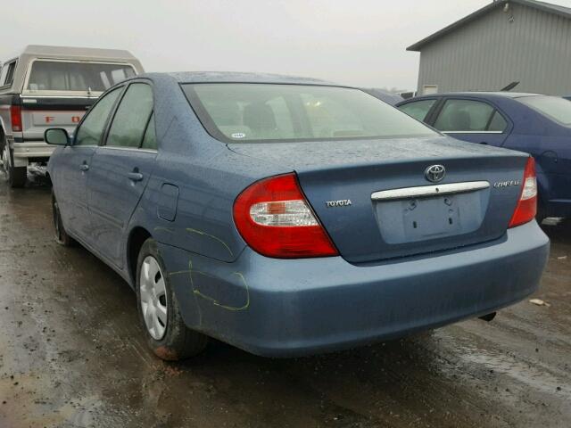 4T1BE32K02U638086 - 2002 TOYOTA CAMRY LE BLUE photo 3