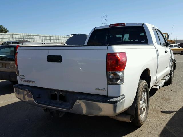 5TFBV54167X026002 - 2007 TOYOTA TUNDRA DOU WHITE photo 4