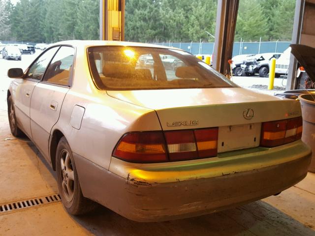 JT8BF28G8W5037411 - 1998 LEXUS ES 300 TAN photo 3