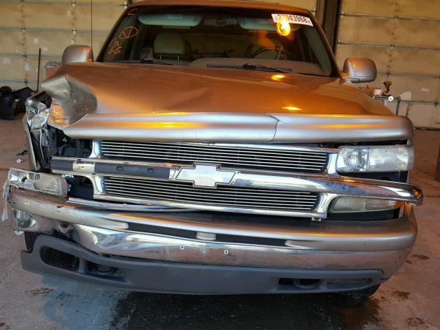 1GNEK13T11J167613 - 2001 CHEVROLET TAHOE K150 TAN photo 7