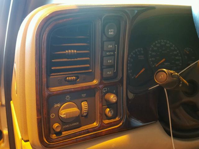 1GNEK13T11J167613 - 2001 CHEVROLET TAHOE K150 TAN photo 9