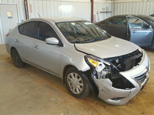 3N1CN7AP0GL868583 - 2016 NISSAN VERSA S SILVER photo 1