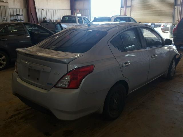 3N1CN7AP0GL868583 - 2016 NISSAN VERSA S SILVER photo 4