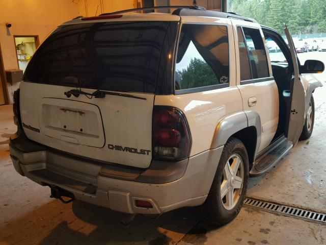 1GNDT13SX32331714 - 2003 CHEVROLET TRAILBLAZE WHITE photo 4