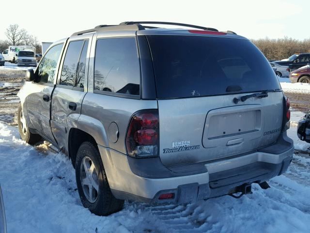 1GNDT13S532346654 - 2003 CHEVROLET TRAILBLAZE GRAY photo 3