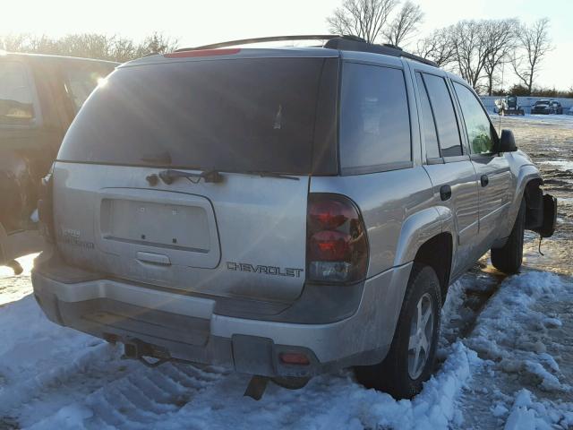 1GNDT13S532346654 - 2003 CHEVROLET TRAILBLAZE GRAY photo 4