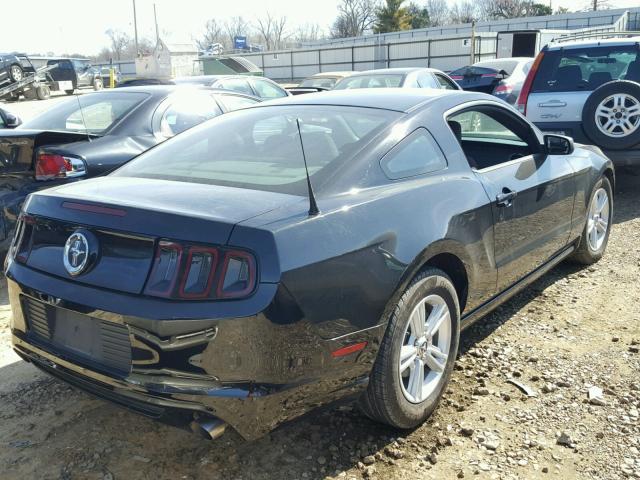 1ZVBP8AM7D5270000 - 2013 FORD MUSTANG BLACK photo 4