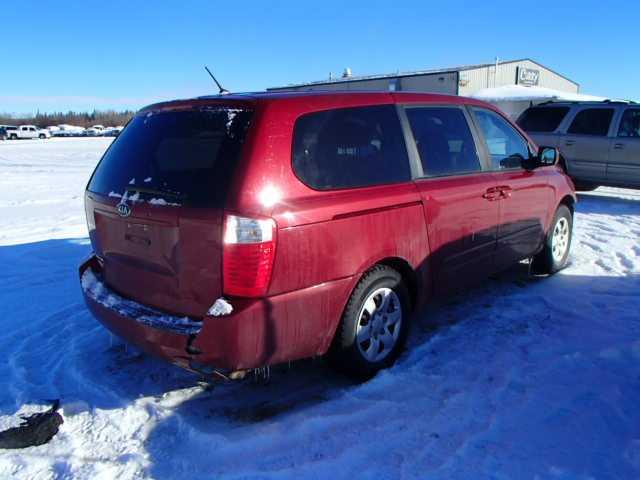 KNDMG4C34A6340454 - 2010 KIA SEDONA LX RED photo 4