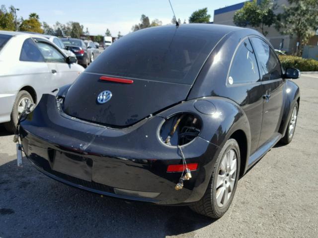 3VWPG3AG4AM018729 - 2010 VOLKSWAGEN NEW BEETLE 黑色 照片 4