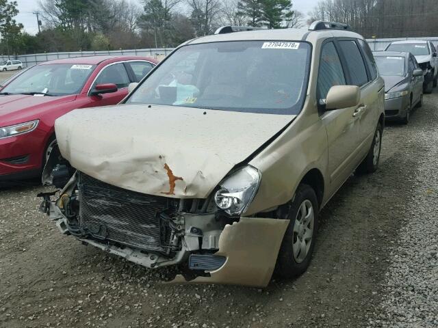 KNDMB133176131436 - 2007 KIA SEDONA EX TAN photo 2