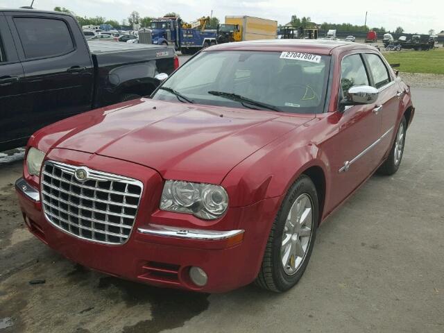 2C3KA63H26H455418 - 2006 CHRYSLER 300C RED photo 2